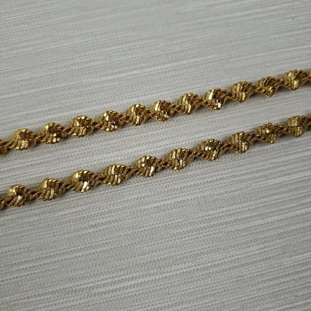 VTG Napier Sparkly Faceted Twist Rope Chain Necklace 28